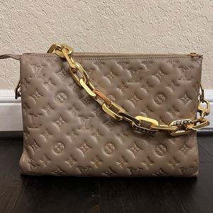 Gently used authentic Louis Vuitton Coussin MM bag